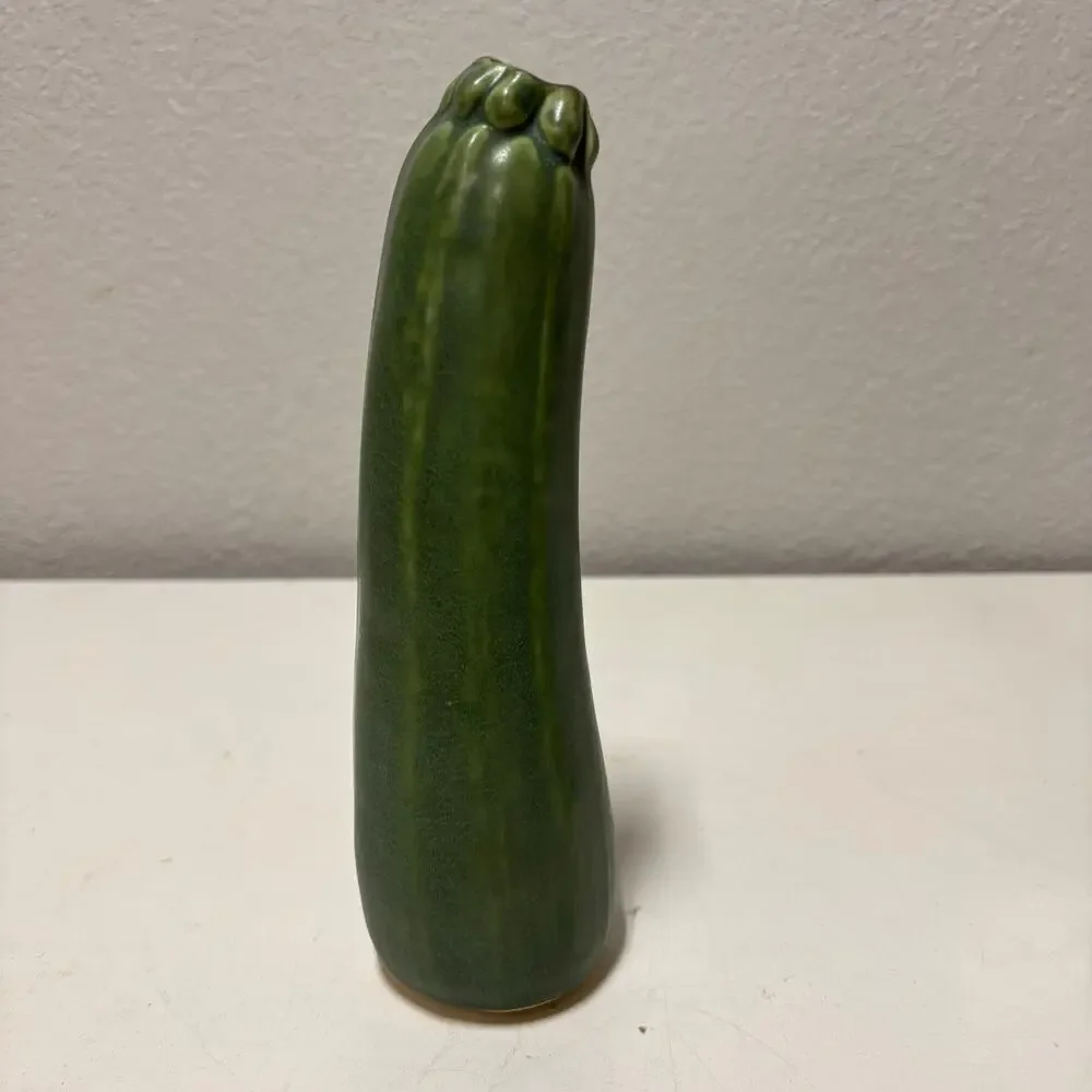 Vtg Patricia Garrett Zucchini Courgette Squash Pottery Vase 8